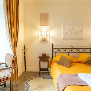 Couette-café Capital, Rome