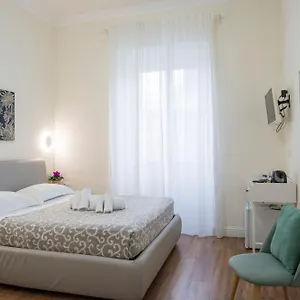 Pensión Francy, Roma
